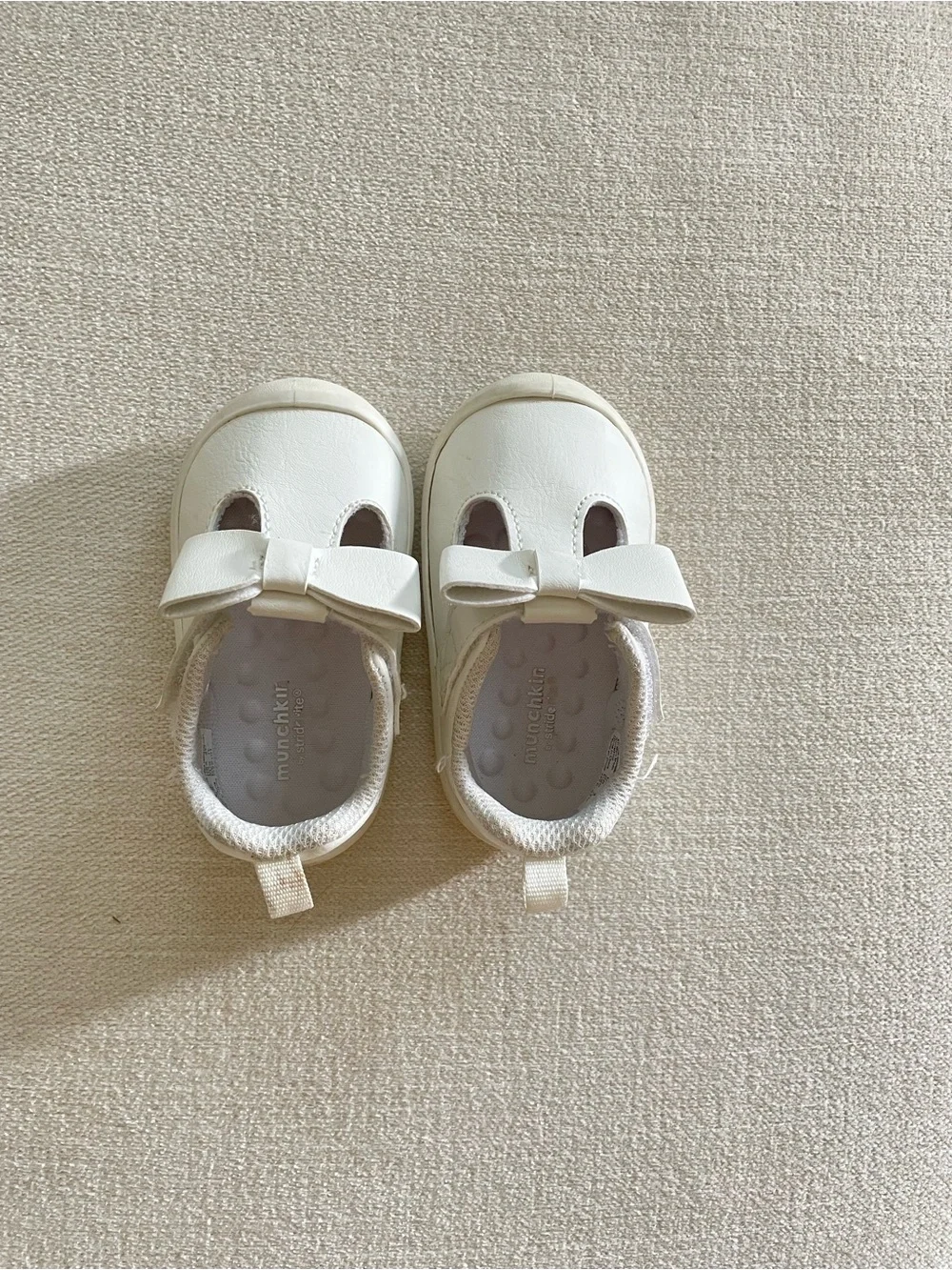 Stride Rite White Bow Mary Jane Shoes